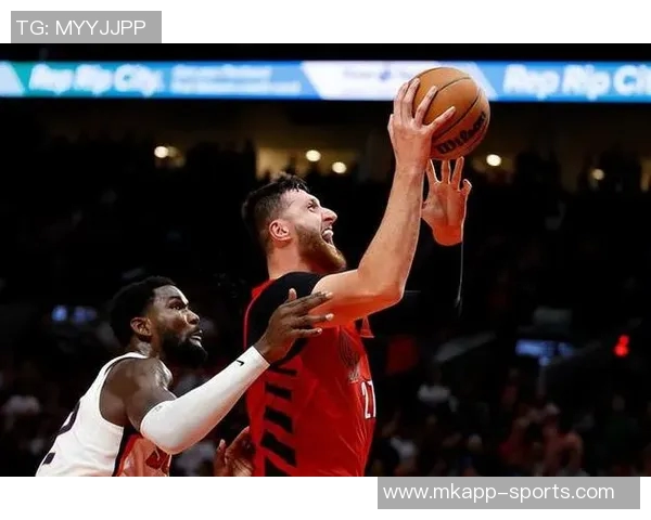 卡马拉感慨霍勒迪复出如同家人团聚赛场重聚令人振奋