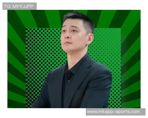 杨鸣分享解说经历感叹疲惫中收获快乐希望大家在工作中找到乐趣