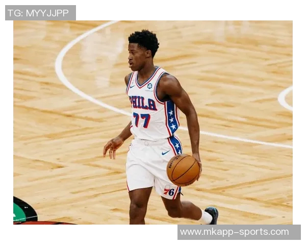 埃奇库姆表现出色次节独得12分全场贡献16分2板3助3断助力球队稳定发挥